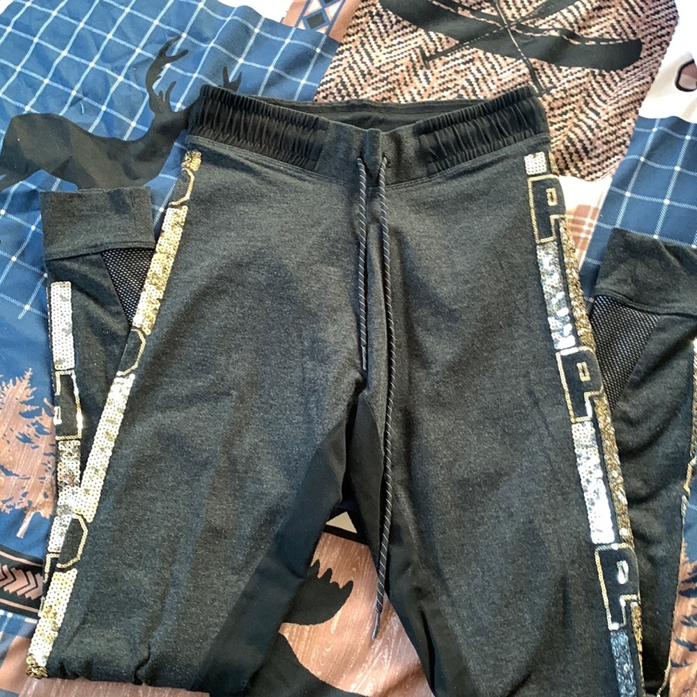 Pink Victoria secrets yoga pant size small
